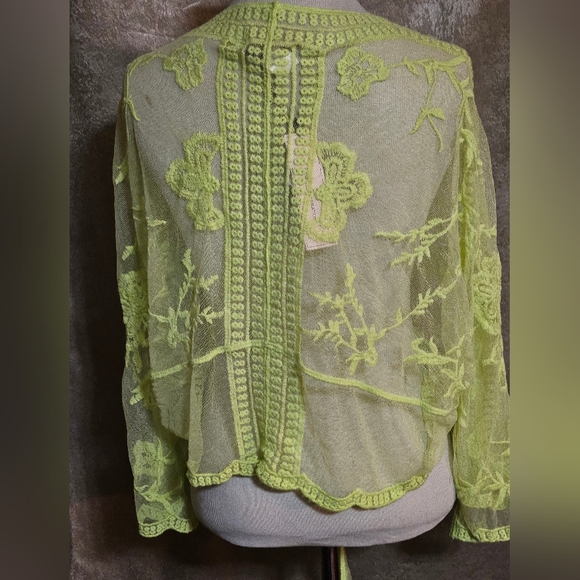 BCBG Generation Lime Green Sheer Tie Front Wrap Top O/S - Picture 5 of 6